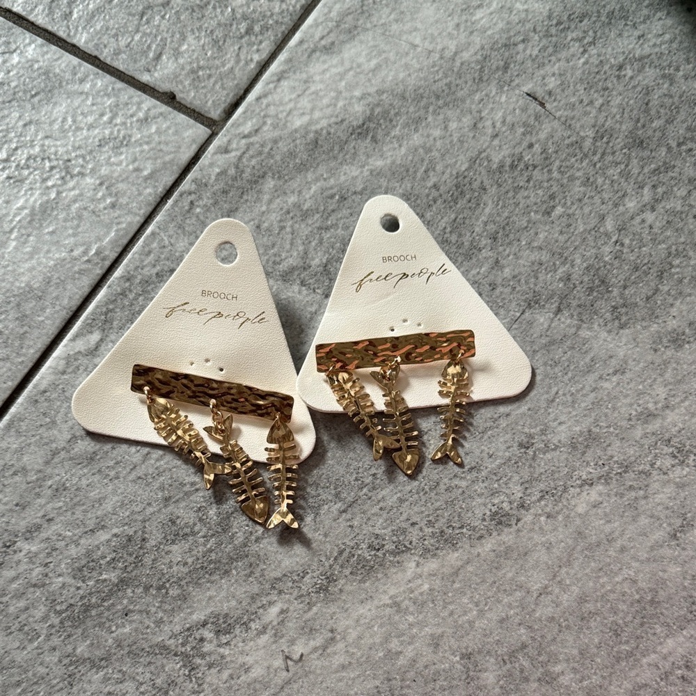 2 for 1 broaches - free people